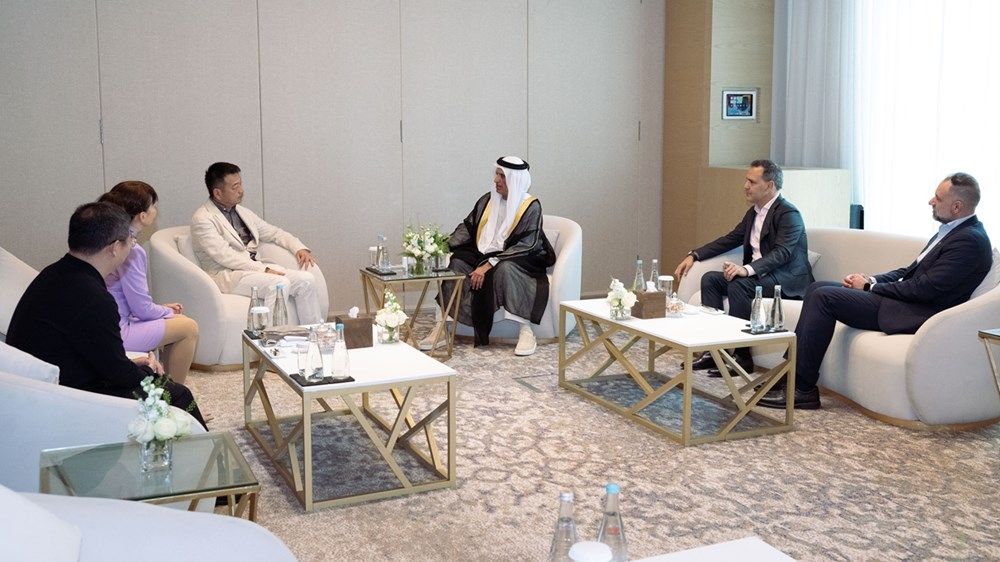 سعود بن صقر يشهد ندوة مجموعة «تريب دوت كوم» في رأس الخيمة