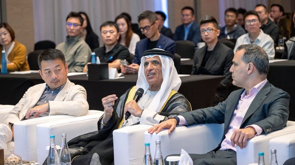 سعود بن صقر يشهد ندوة مجموعة «تريب دوت كوم» في رأس الخيمة