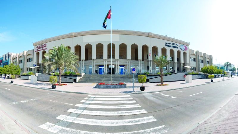 الامارات | خليجي يتهم امرأة بتلفيق تهمة الاعتداء عليها لابتزازه