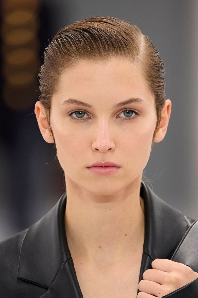 أكثر صيحات المكياج رواجاً في عام 2024 بحسب عروض الأزياء العالمية