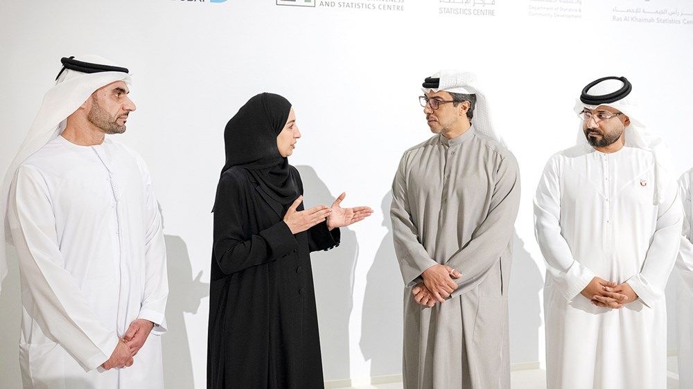 منصور بن زايد: حريصون على تبني أفضل التقنيات والحلول المتقدمة