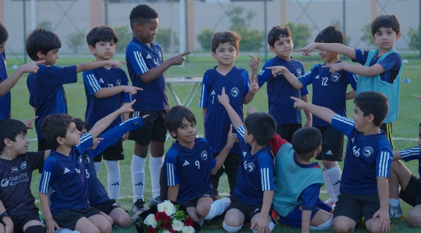 الامارات | "تحقيق أمنية" تُحقّق حلم الطفل سلطان بأن يصبح لاعب كرة قدم ويلتقي لاعبي فريق الشارقة