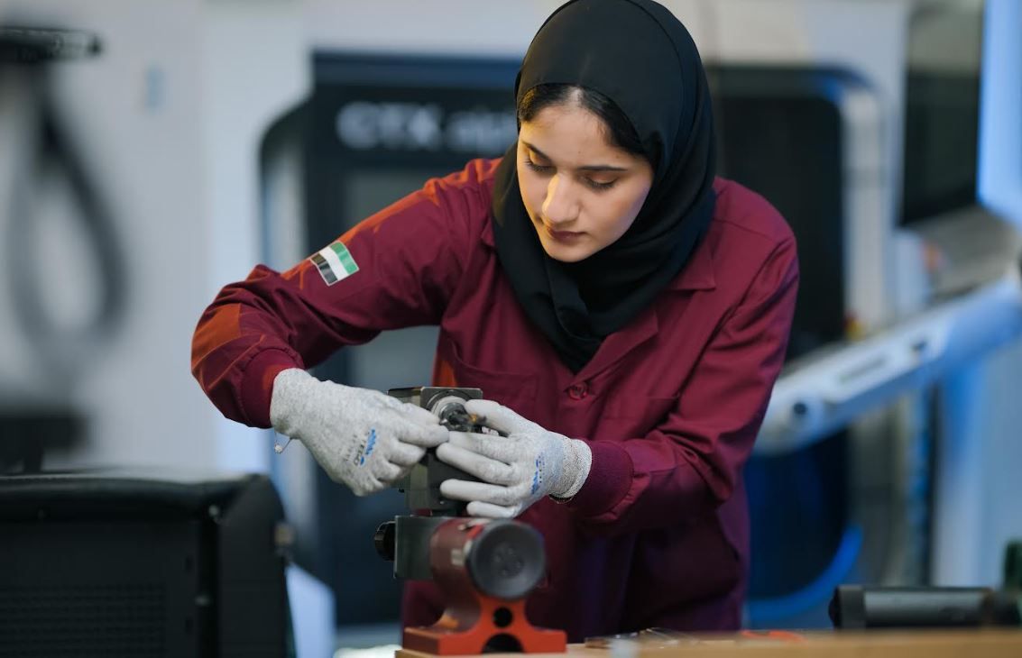 الامارات | لتوفير الوظائف المناسبة لخريجيه.. "التربية" تُعد سياسة متكاملة لربط مخرجات التعليم المهني بسوق العمل
