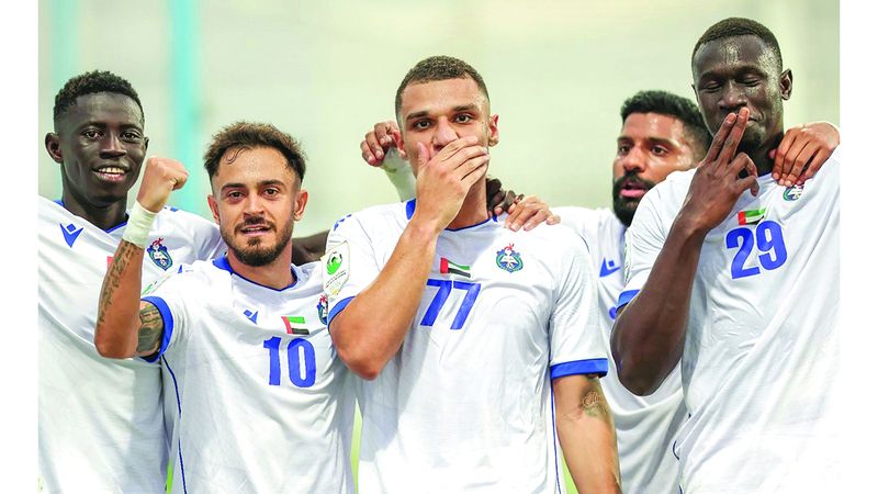 الامارات | عدد المباريات يتلاعب بدوري «الهواة».. الصدارة للعربي