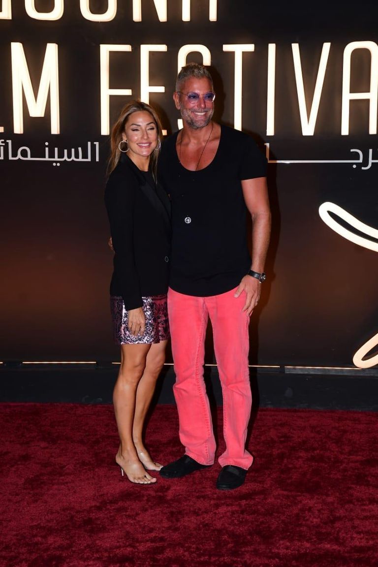 دفتر أحوال النجوم.. زوجة تامر هجرس تجري عملية بالقلب وشيكو مصاب في رجله