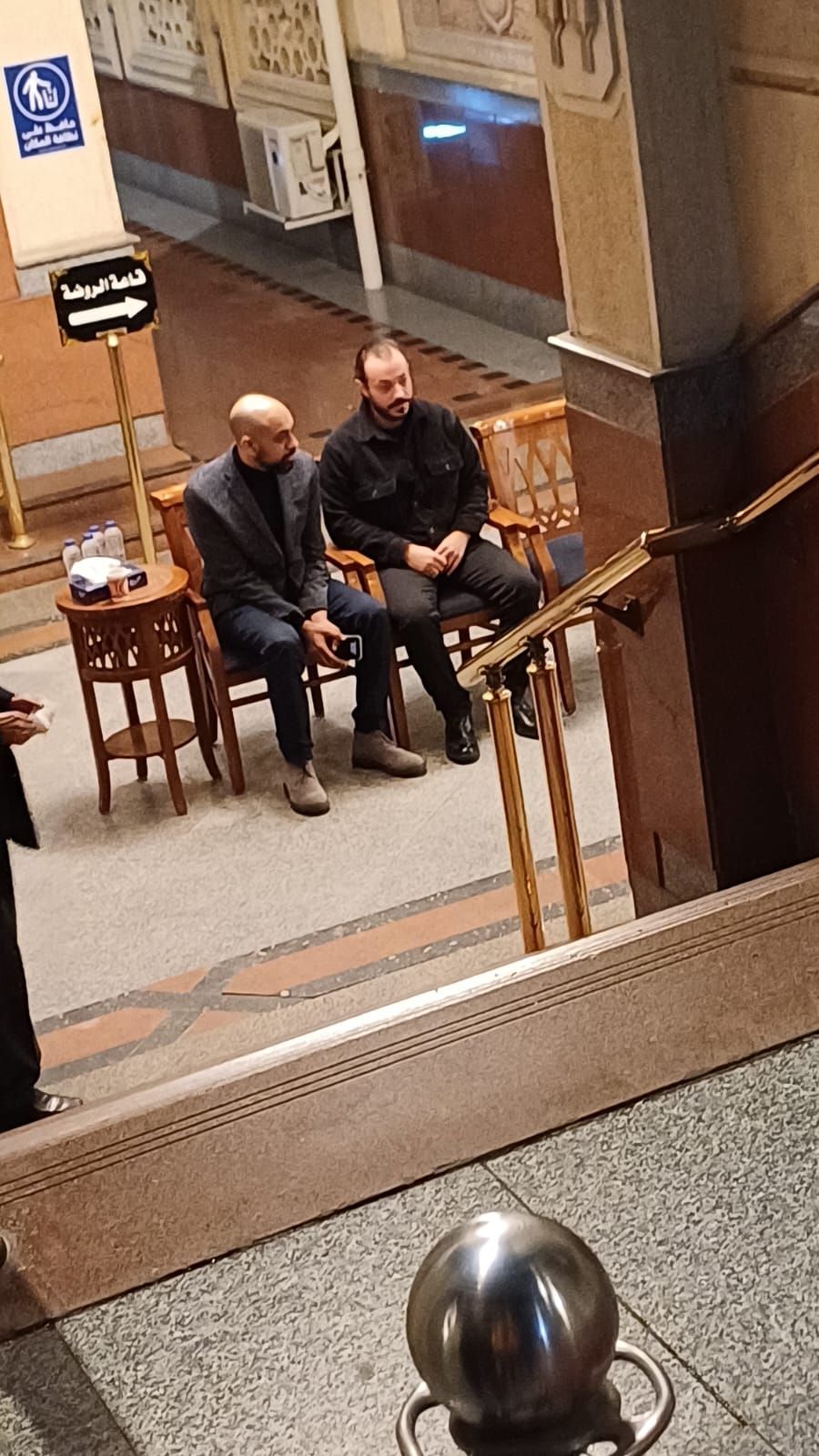 صبرى فواز ومحمود فارس وعزوز عادل فى عزاء والدة حسام على