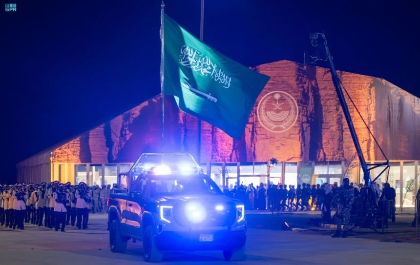 بعرض عسكري.. "الداخلية" تحتفي بيوم الشرطة العربية في مهرجان الإبل