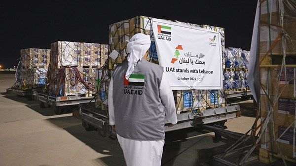 جسور المساعدات الإماراتية.. أسمى صور التضامن الإنساني
