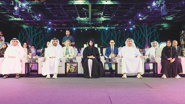 لطيفة بنت محمد تشهد حفل تخريج جامعة دبي الطبية وكلية الصيدلة