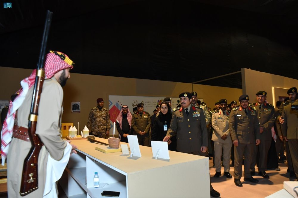 بعرض عسكري.. "الداخلية" تحتفي بيوم الشرطة العربية في مهرجان الإبل