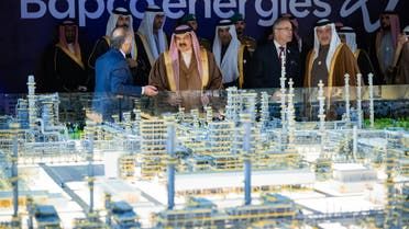 الخليج اليوم .. ملك البحرين يفتتح مشروع تحديث مصفاة بابكو للتكرير