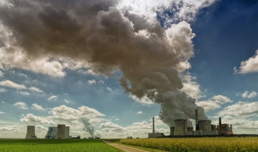 قبل رحيله.. بايدن يتعهد بخفض الغازات الدفيئة بأكثر من 60%