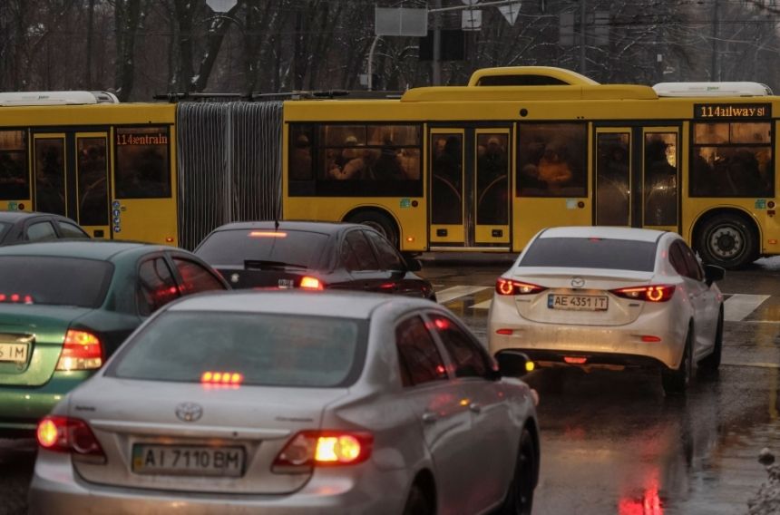 "البلديات والإسكان" تحدد اشتراطات جديدة لمكاتب تأجير وسائل النقل