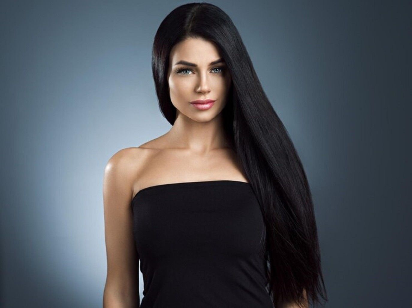 الحبة السوداء لشعر أقوى وأكثر كثافة.. فوائد لا حصر لها يجب أن تعرفيها