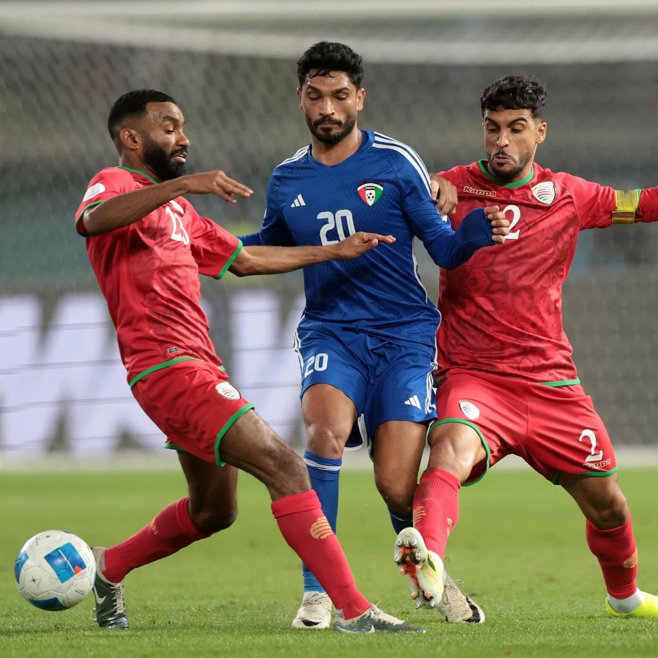 الامارات | عقدة المستضيف في المباريات الافتتاحية .. العرض مستمر في "خليجي 26"