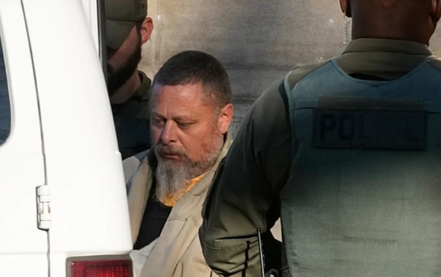 قصة مأساوية مرعبة.. سجن قاتل لمدة 130 عامًا في أمريكا