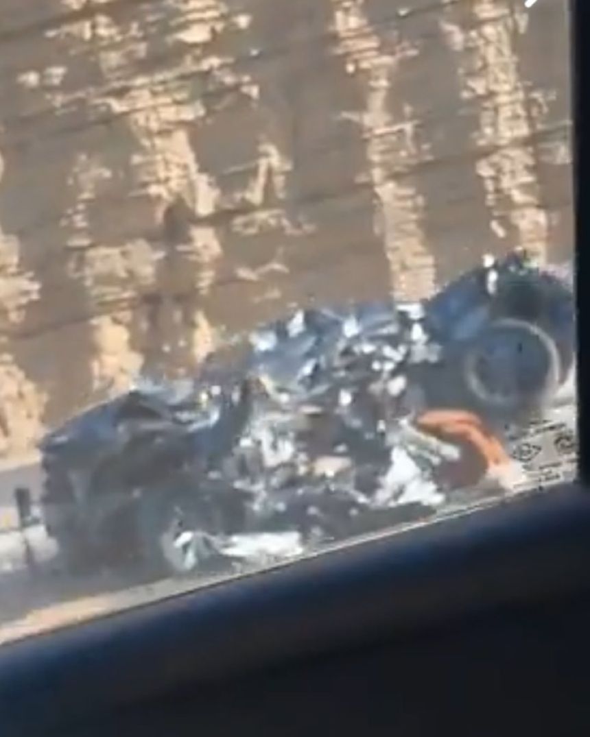 وفاة شخص وإصابة 10 في حادث تصادم جماعي على طريق مكة بالرياض