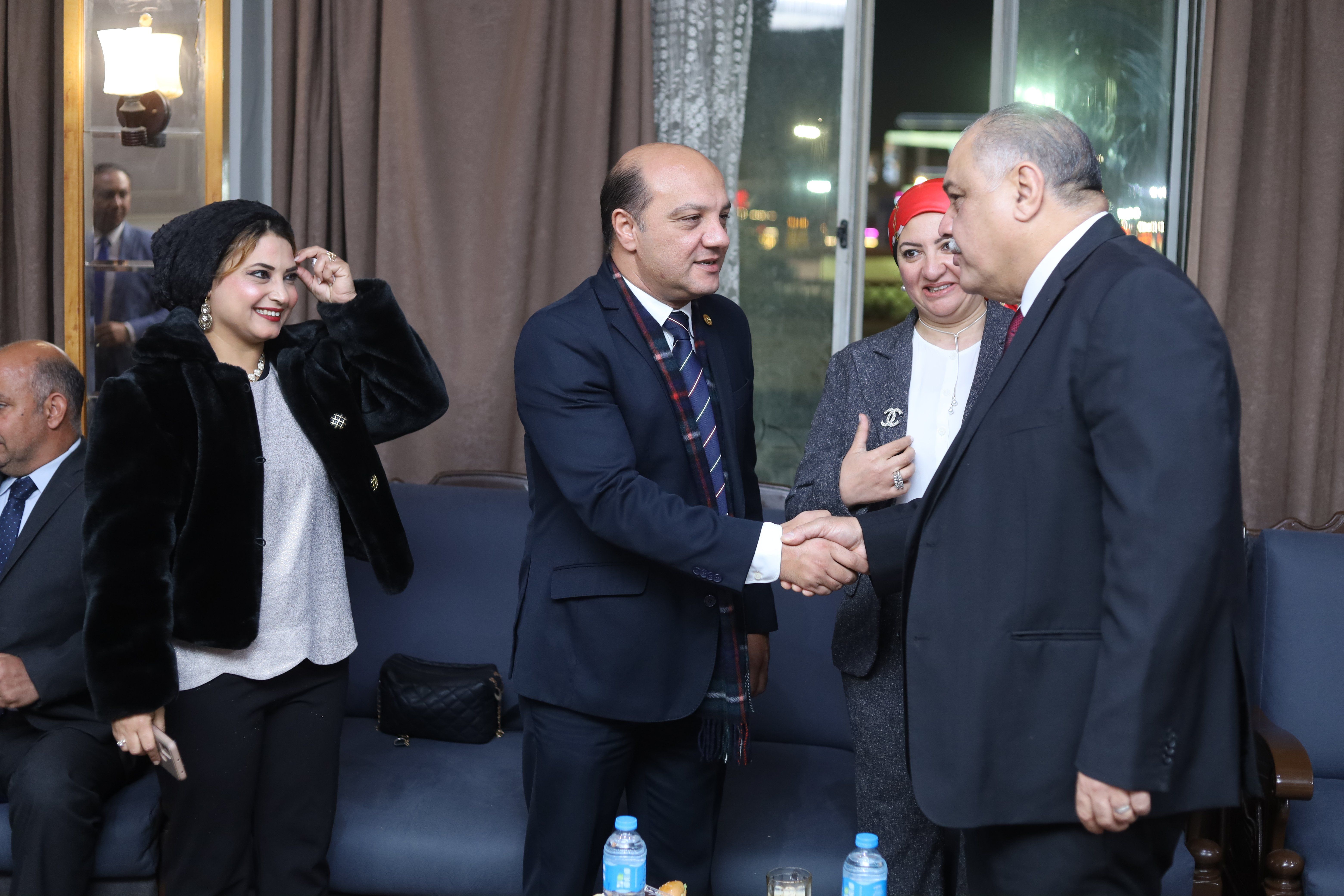 نادى 6 أكتوبر يكرم رؤساء الاتحادات الرياضية فى حفل كبير.. صور