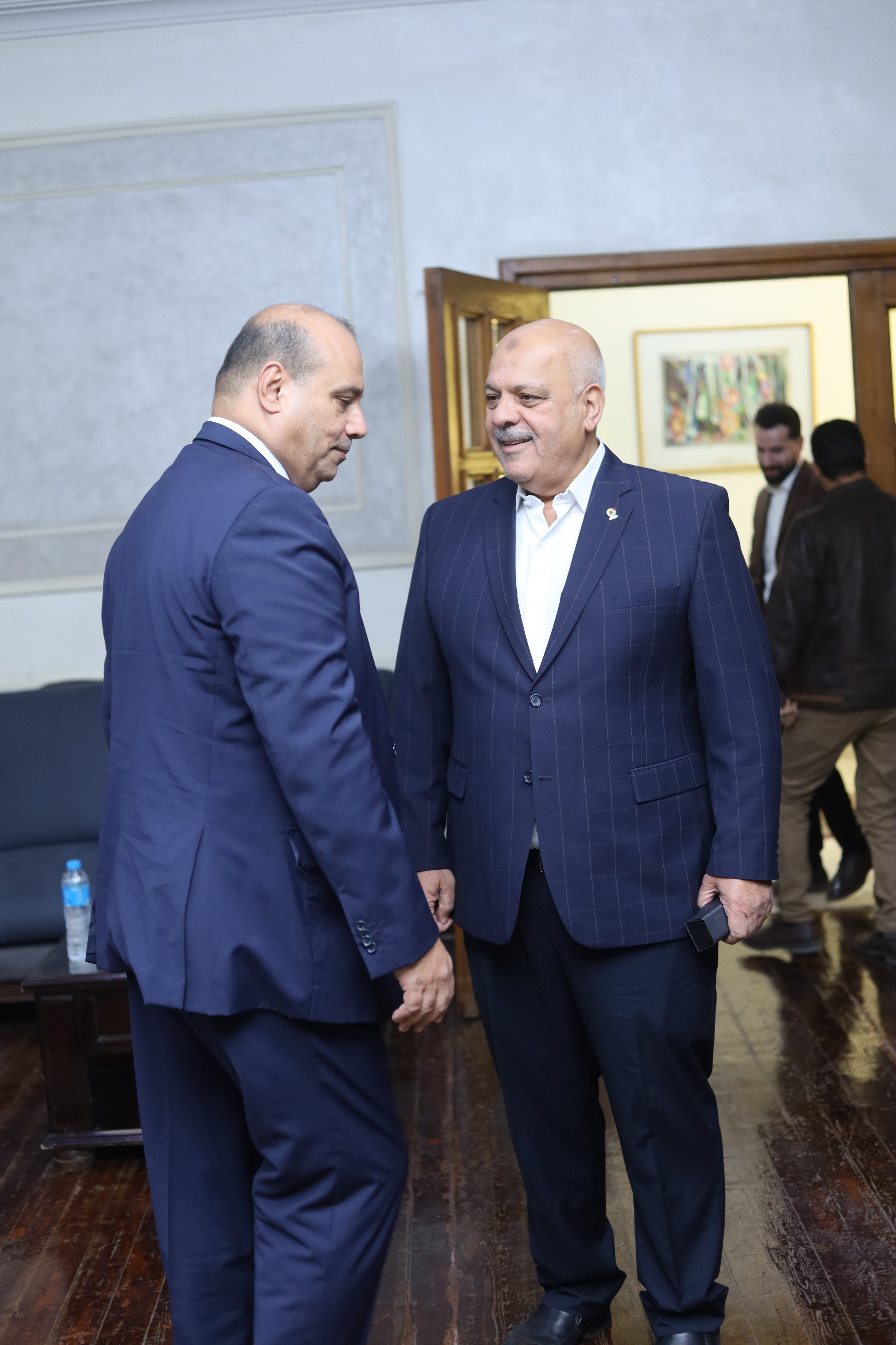 نادى 6 أكتوبر يكرم رؤساء الاتحادات الرياضية فى حفل كبير.. صور