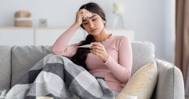 إزاى تفرق بين إصابتك بالبرد أو الأنفلونزا أو النوروفيروس.. من الأعراض للعلاج