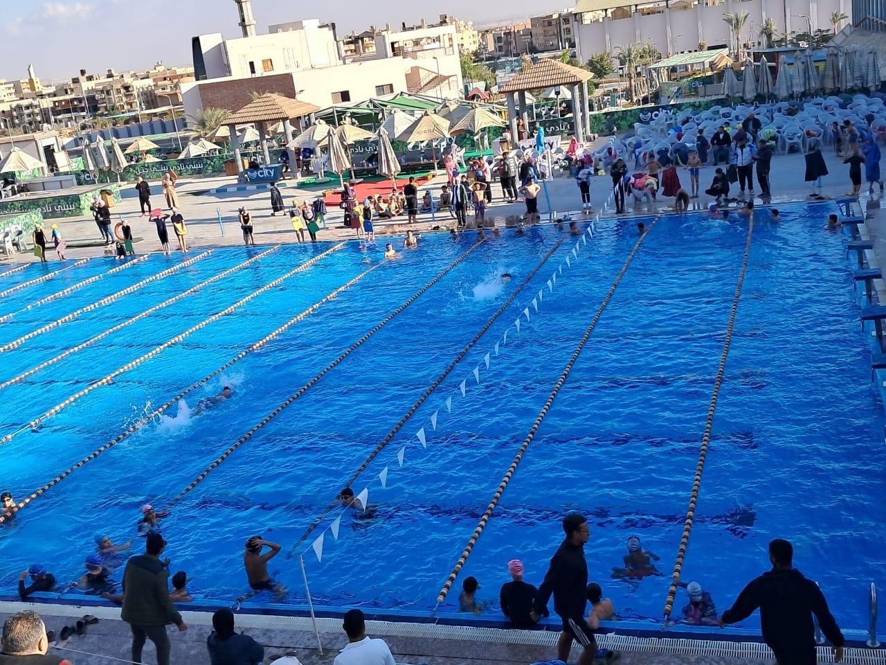 سيتى كلوب تواصل خطة توسيع القاعدة وتدفع بـ1200 ناشئاً من جميع الفروع فى اختبارات السباحة