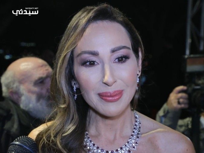 مكياج وتسريحات شعر النجمات في حفل توزيع جوائز الموريكس دور 2024