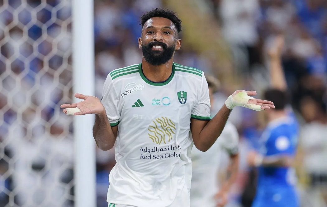 الامارات | البريكان يغادر تشكيلة السعودية للإصابة واستدعاء الصحفي لتعويضه