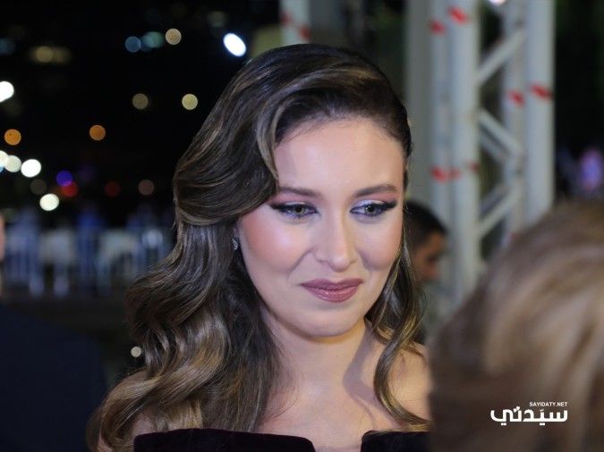 مكياج وتسريحات شعر النجمات في حفل توزيع جوائز الموريكس دور 2024