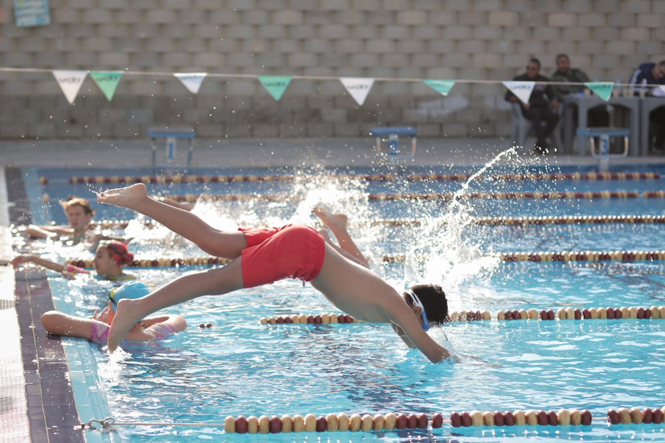 سيتى كلوب تواصل خطة توسيع القاعدة وتدفع بـ1200 ناشئاً من جميع الفروع فى اختبارات السباحة