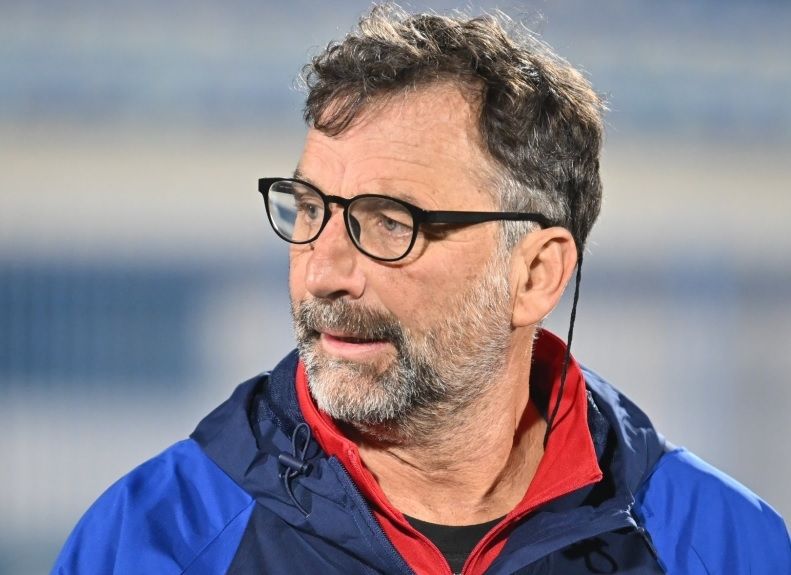 الامارات | بيتزي للجمهور الكويتي: لا أعدكم بالفوز على منتخب الإمارات