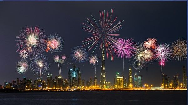 أبرز مواقع الألعاب النارية ليلة رأس السنة في دبي