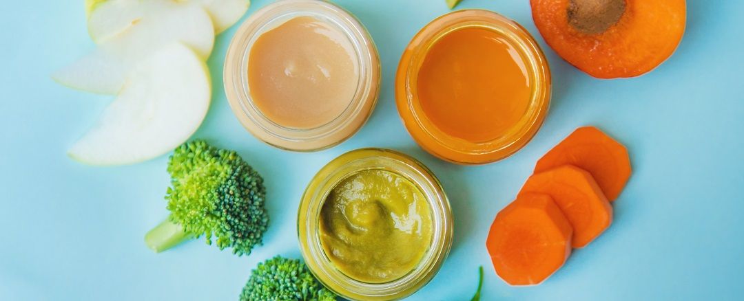 حصاد 2025 : أحدث التوصيات الطبية بشأن العمر المثالي لإدخال الطعام للرضع! 