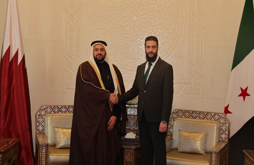 الخليج اليوم .. الشرع يوجه دعوة للشيخ تميم لزيارة دمشق ويشيد بدور قطر الداعم للشعب السوري