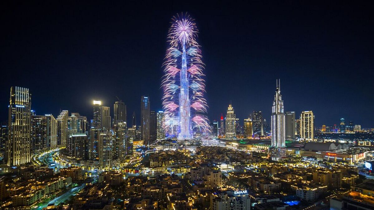 الامارات | مفاجآت دبي في ليلة رأس السنة.. عروض واحتفالات لا تفوّت