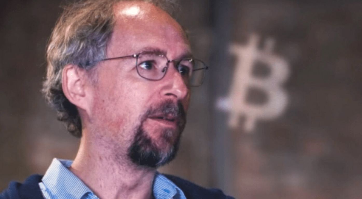 المحلل “آدم باك”: سهم ميكروستراتيجي (MSTR) مازال رخيص بشكل كبير