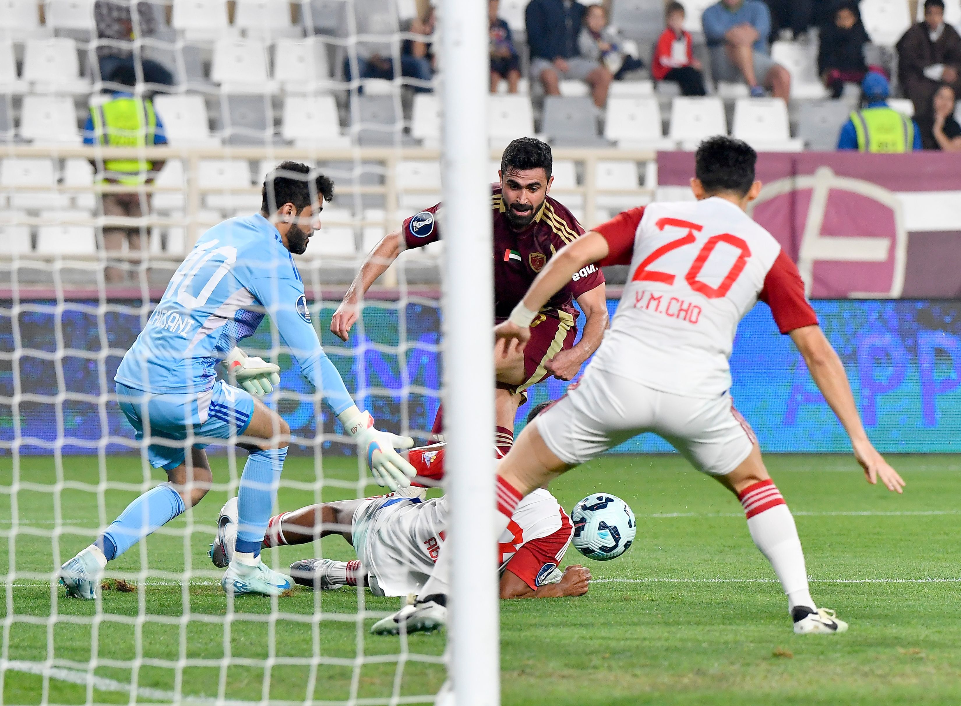 الامارات | كأس مصرف أبوظبي الإسلامي.. شباب الأهلي يُعلن "النصر" والوحدة يقهر الشارقة