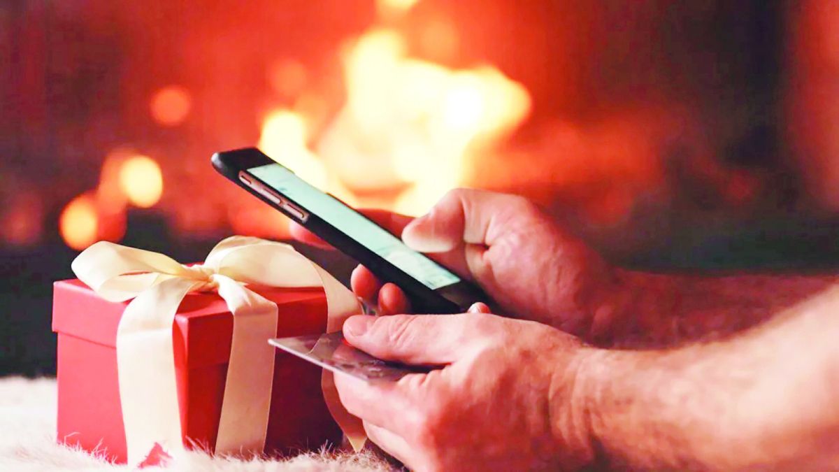 الامارات | محتالون يستغلون «خصومات العام الجديد» لسرقة المتسوقين إلكترونياً