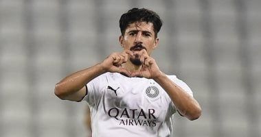 شوبير يكشف كواليس تفاوض الأهلى مع بونجاح وهتاف "المندسين" بين الجمهور