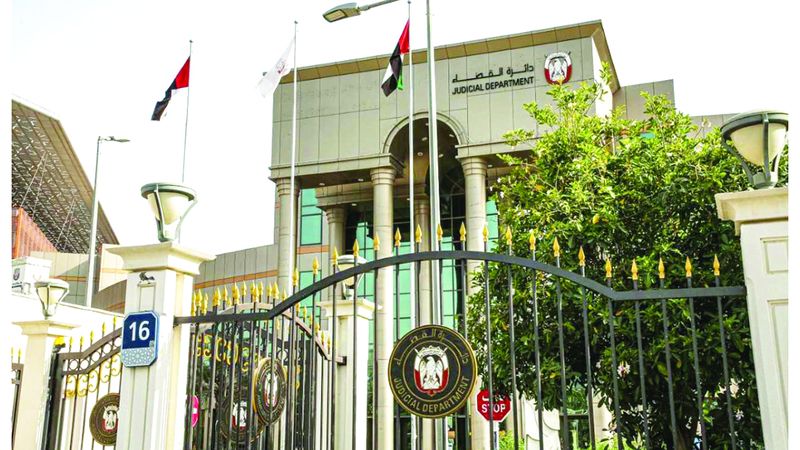 الامارات | مدرسة خاصة تقاضي ولي أمر بسبب الرسوم المتأخرة