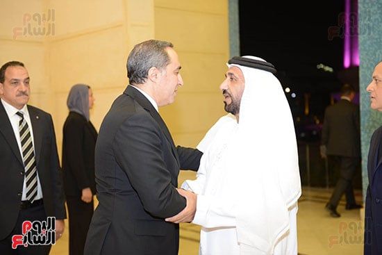 نقيب المحامين ومفتي الجمهورية الأسبق يقدمان العزاء فى والدة أمين مجلس النواب