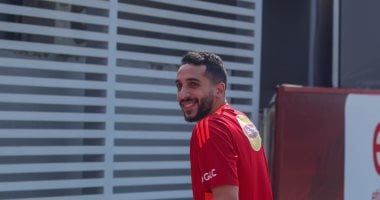 كريم فؤاد يقترب من إنهاء المرحلة الثانية من برنامج التأهيل من الصليبى