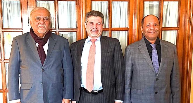 الخليج اليوم .. السفارة الأمريكية تكشف عن لقاء جمع السفير بالحراك الجنوبي