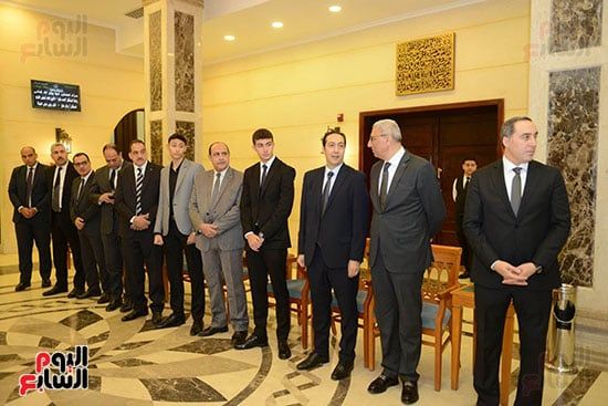 نقيب المحامين ومفتي الجمهورية الأسبق يقدمان العزاء فى والدة أمين مجلس النواب