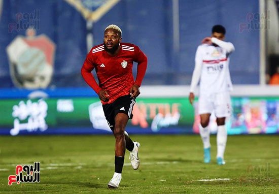 شيكا يتقدم للطلائع أمام الزمالك في الدقيقة 35.. صور