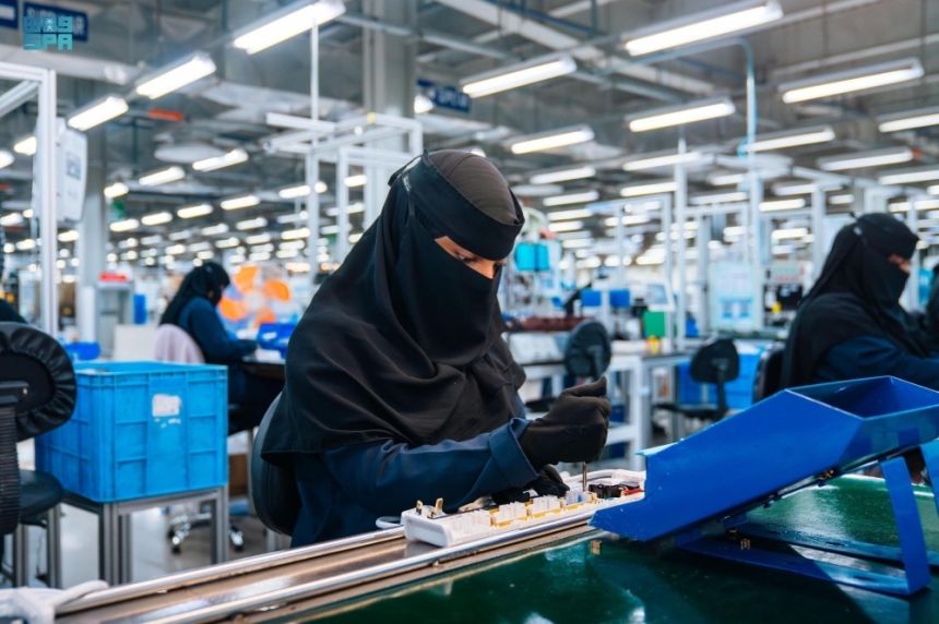 تفاصيل زيارة وزير الطاقة للمدينة الصناعية في الرياض