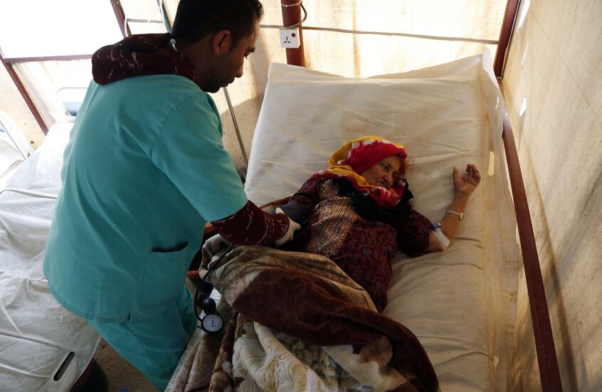 الخليج اليوم .. اليمن.. ارتفاع وفيات الكوليرا في مدينة تعز إلى 54 حالة ورصد أكثر من 9 آلاف إصابة