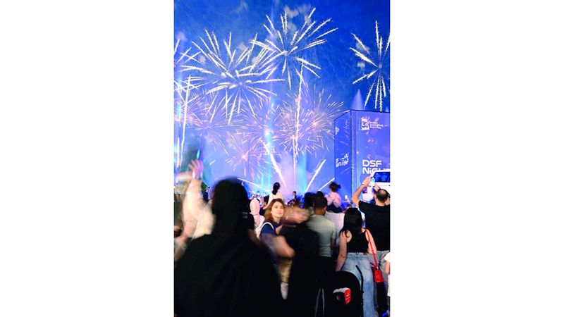 الامارات | «دبي للتسوّق» يحفر في ذاكرة الجمهور أنغام «كوكب آخر»