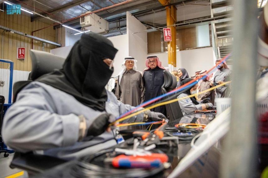 تفاصيل زيارة وزير الطاقة للمدينة الصناعية في الرياض