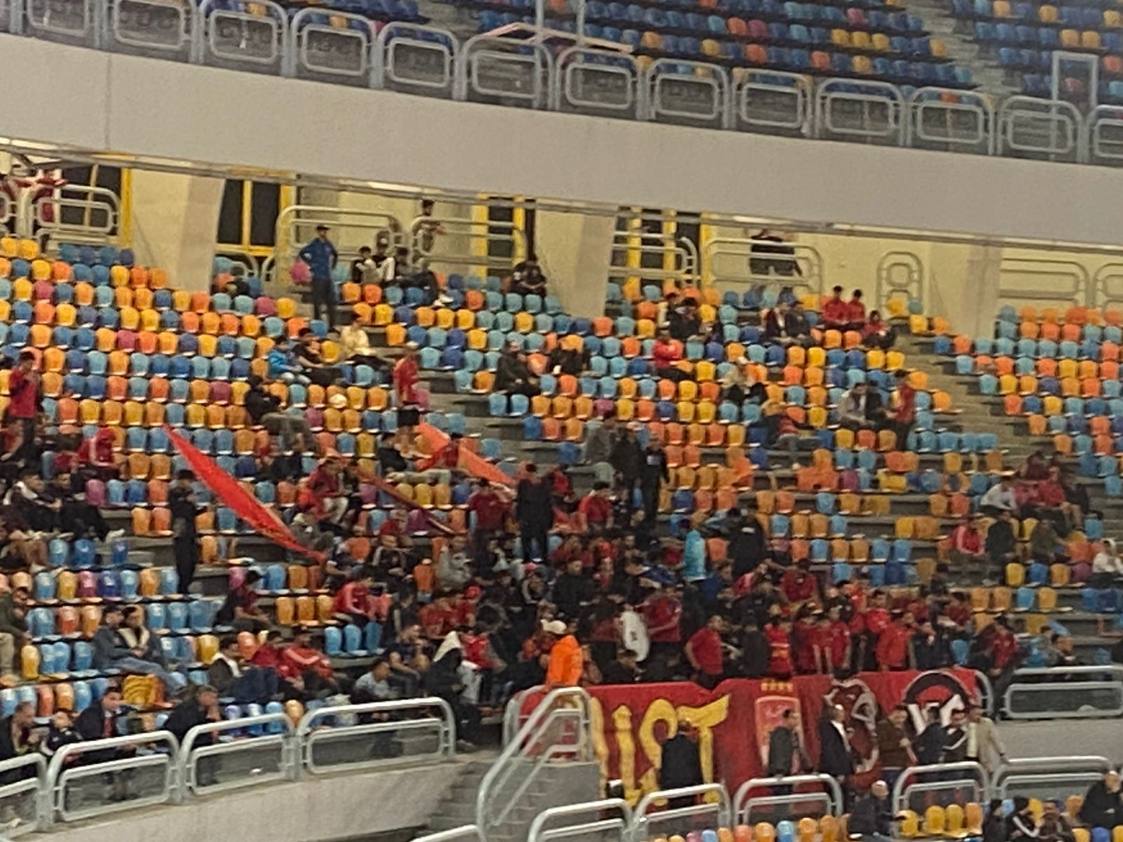 جماهير الأهلى والاتحاد يدعمون الأحمر وزعيم الثغر فى نهائى دورى المرتبط.. صور