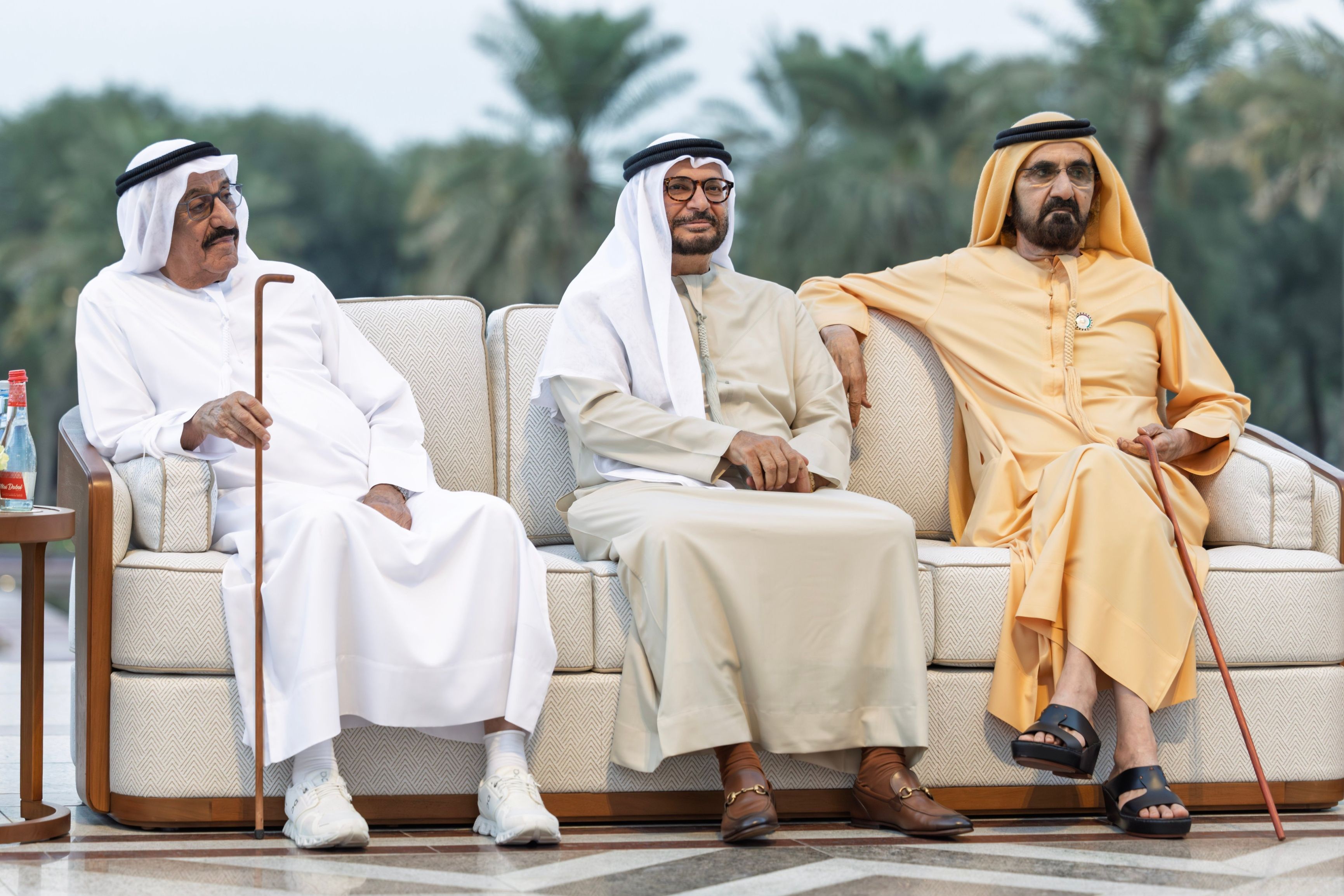 الامارات | محمد بن راشد يلتقي جمعاً من الشيوخ وأعيان البلاد في قصر زعبيل بدبي